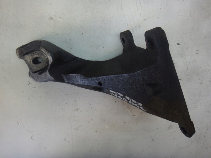 фото №5, Лапи кронштейн двигателя правая bmw x5 e53 4.4 4.8 i n62 lci