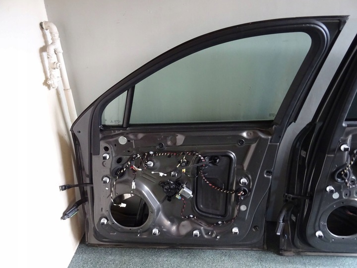 фото №7, Porsche macan 95b дверь передние + задние правые