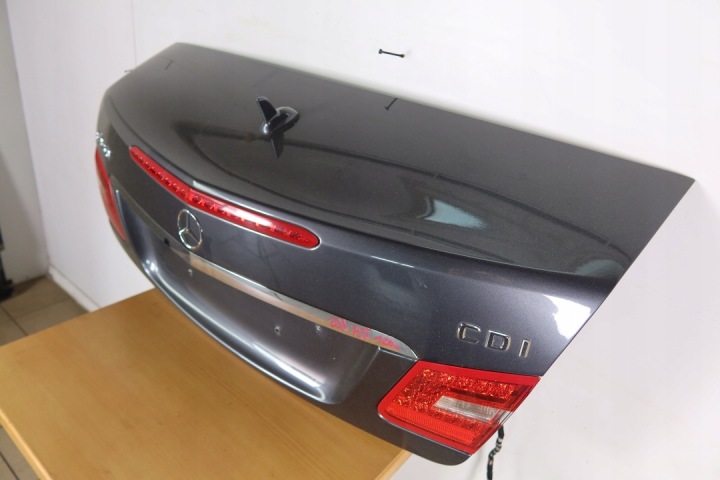 фото №7, Mercedes w207 крышка зад задняя cabrio кабриолет 755