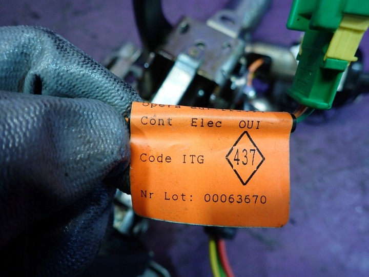 фото №7, Renault scenic i 99- рестайлинг 1.6 замок зажигания ключи колонка датчик 8200026737