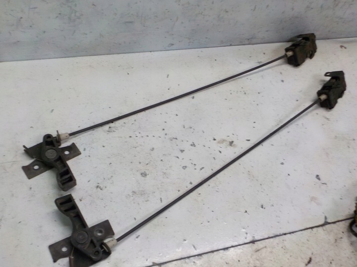 фото №1, Actros mp4 засов замок капота