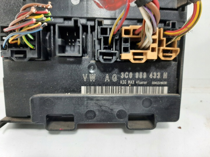 фото №13, Vw passat b6 універсал 2.0fsi 06r комплект стартовий блок керування двигуном (ecu) 06f906056am