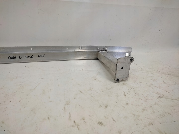 фото №10, Audi e-tron 4ke балка бампера передньої перед 2018-