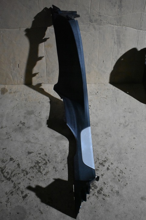 фото №1, Планка накладка порогова задня ліва porsche taycan 1