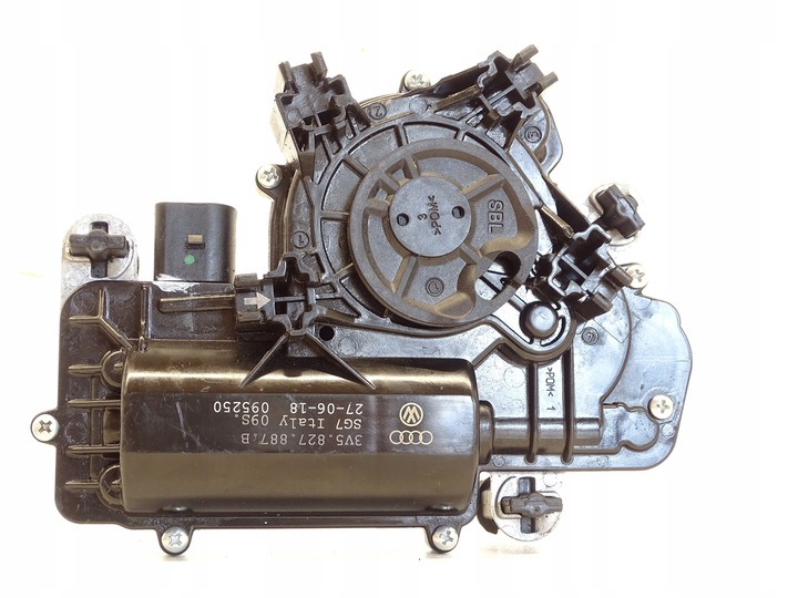 фото №1, Замок доводчик кришки багажника skoda superb ii audi q5 80a 3v5827887b