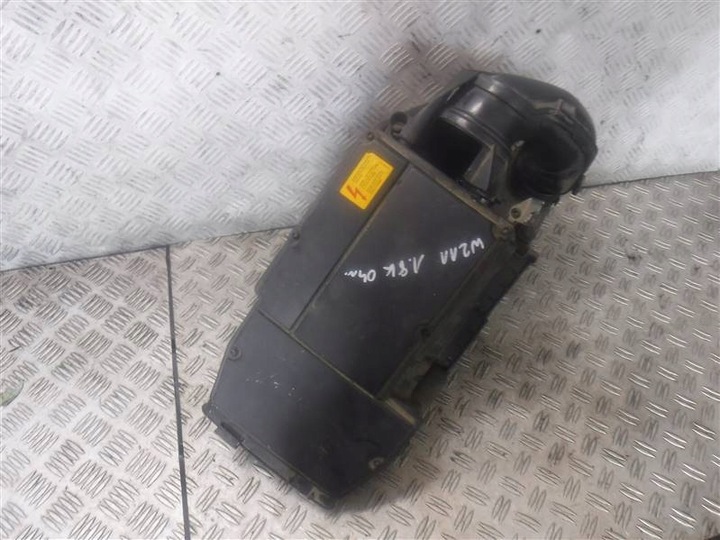 фото №6, Резонатор корпус фільтра повітря w211 1.8 комплект