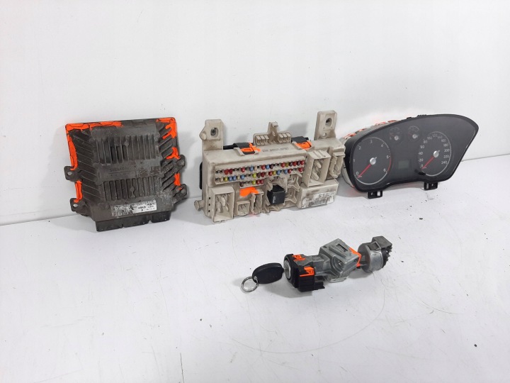 фото №16, Ford focus mk2 універсал 1.8tdci 06r блок керування двигуном (ecu) комплект 6m51-12a650-yb