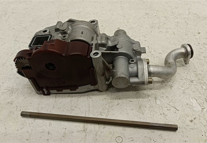 фото №1, Насос масла audi a6 c6 a8 d3 s5 rs5 rs4 4.2 fsi v8 bvj cau 079115103t