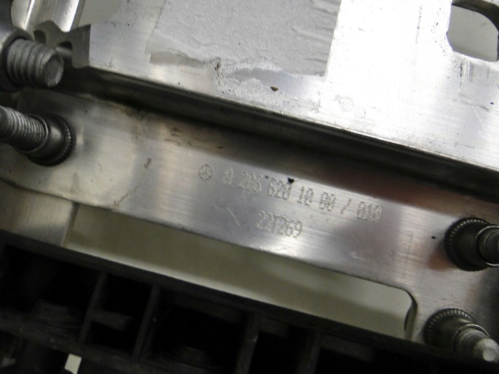 фото №9, Mercedes c клас w206 s206 206 кронштейн балка правий підтримка pas переднє