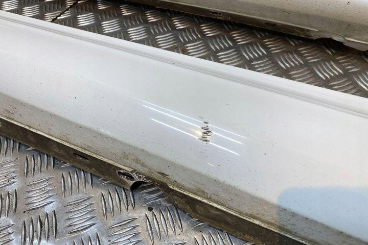 фото №7, Накладка порогова ліва bmw 1 e81 8044664 2.0l дизель 2010