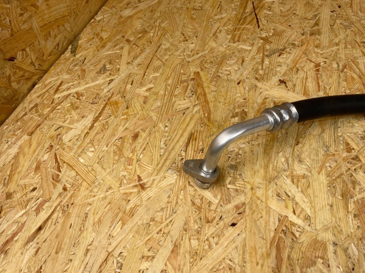 фото №6, Шланг трубка шланг кондиционера (трубка кондиционера, патрубок автокондиционера) nissan juke ii f16 renault clio v 924540725r