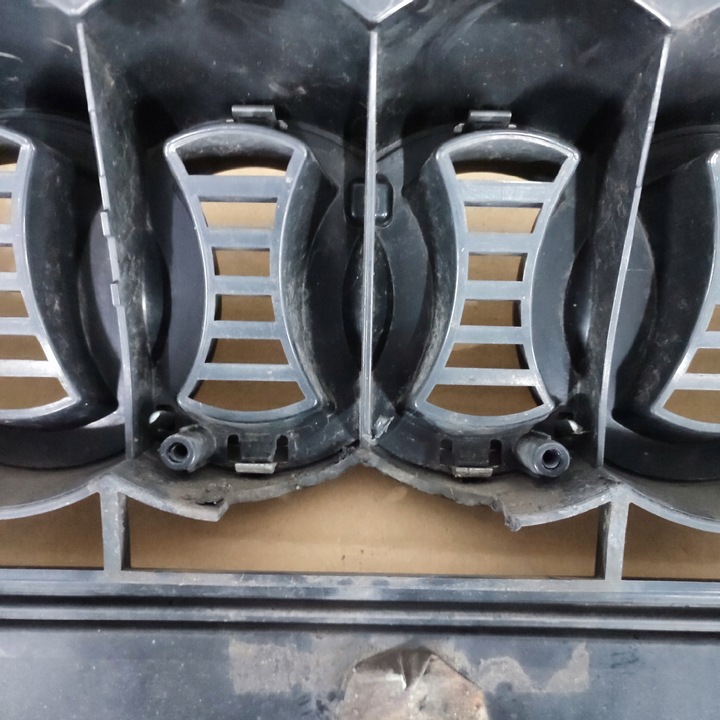 фото №11, Решётка радиатора решётка audi a4 b9 8w0853651