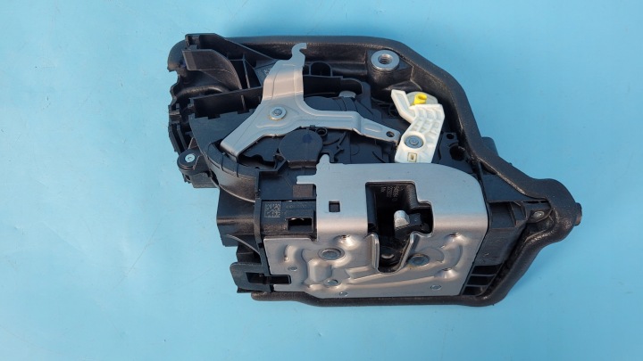 фото №11, Bmw x3 g01 lci sdrive30i 23r замок двері праві перед 9492094