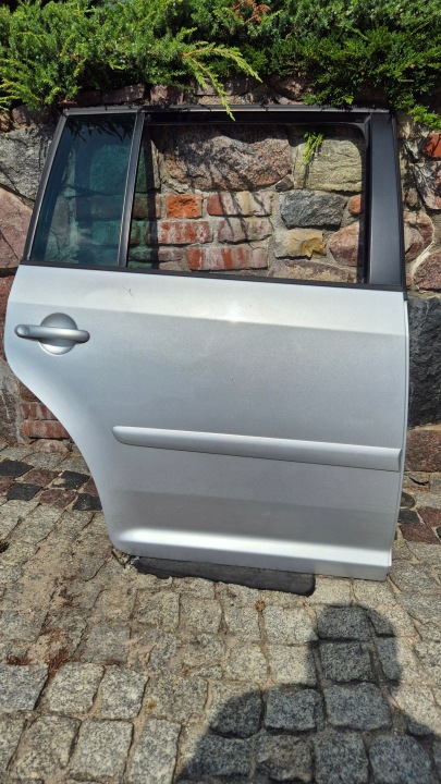 фото №8, Vw touran i дверь задние правые правое зад серебряный металлик la7w