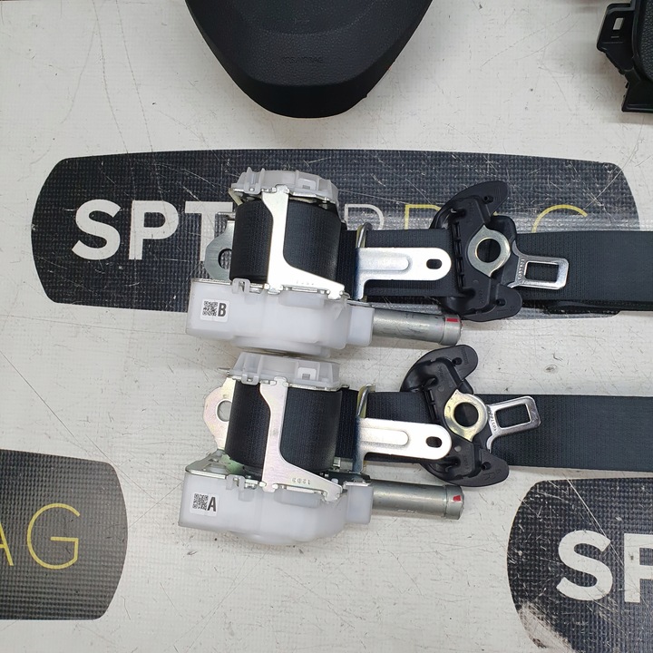 фото №10, Corolla e21 face рестайлінг панель консоль подушки ремені подушка безпеки