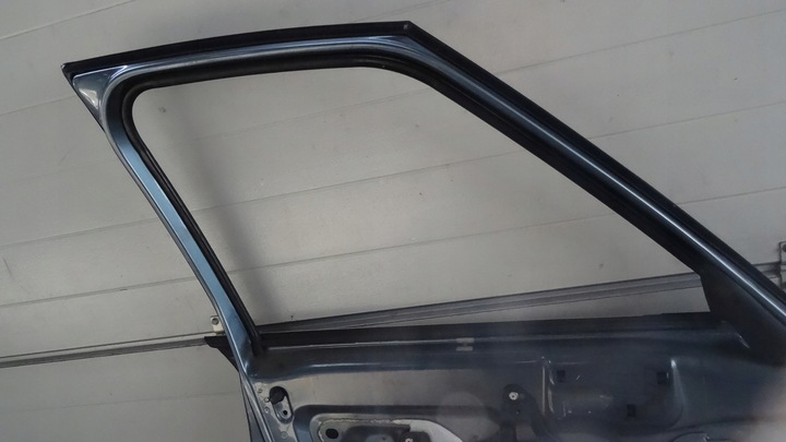 фото №11, C4 picasso 1 i дверь левый перед ezwd