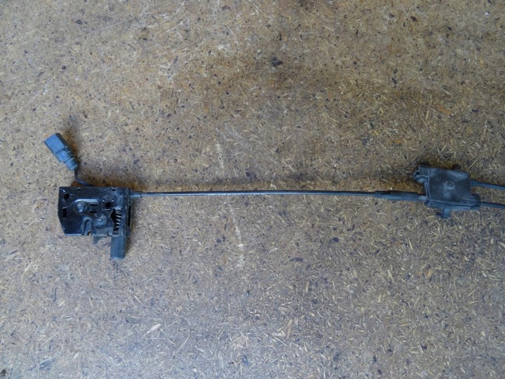 фото №8, Audi a3 8v 12-20 замок капота трос трос комплект 8v0823509 8v0823531a