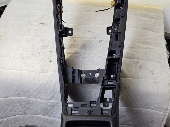 фото №13, Підлокітник тунель середній бардачок захист audi a4 b8 8w a5 рестайлінг 8w1863241d