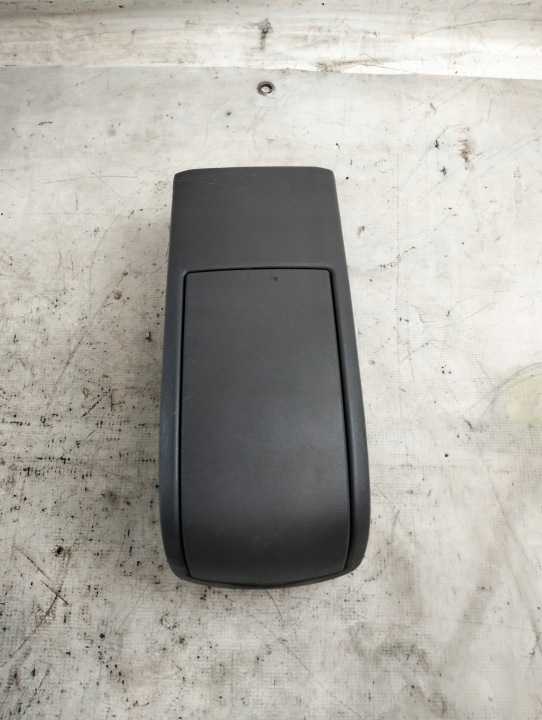 фото №8, Toyota prius ii держатель na кружка напитки зад 58923-47010