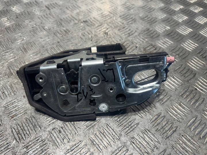 фото №1, Bmw 6 f06 замок дверь левый зад левая задняя задний доводчик 7276321