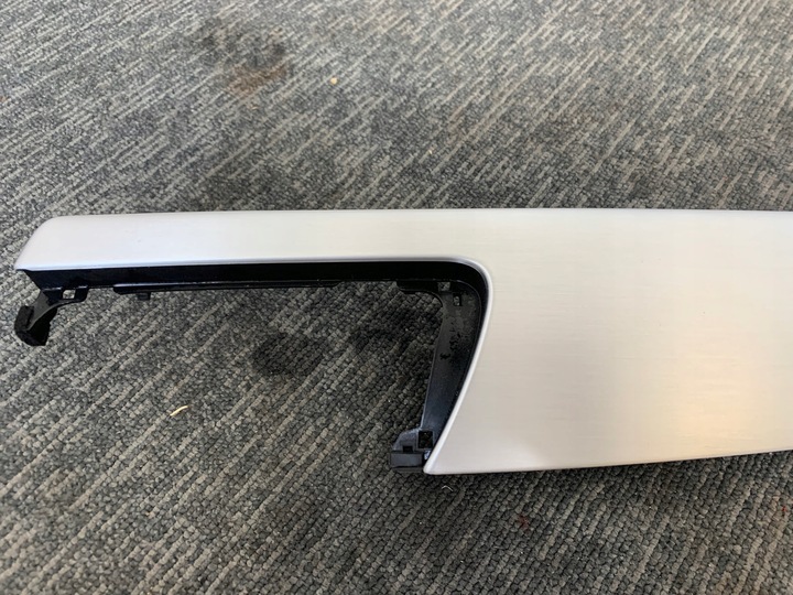 фото №3, Audi a7 c7 s line 2011r quattro планка захист панелі консолі оригінал