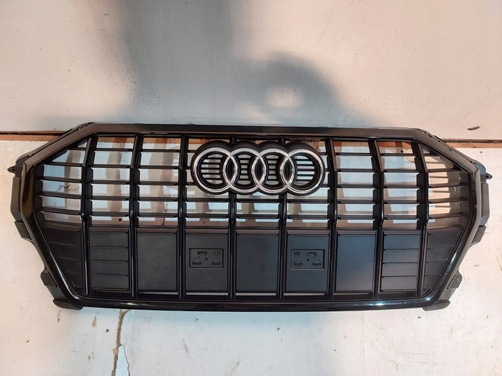 фото №1, Решётка решётка радиатора audi q3 ii s-line 83a 18+ чёрный edition