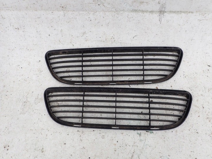 фото №1, Mitsubishi space star i 1 рестайлінг 02-05 решітка бампера середня