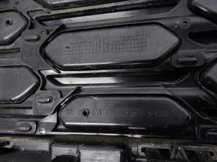 фото №15, Audi q8 e-tron рестайлинг s-line 22- бампер переднее 4ke807725 оригинальный