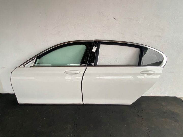 фото №1, Дверь левая перед зад bmw 7 g12 цвет a300