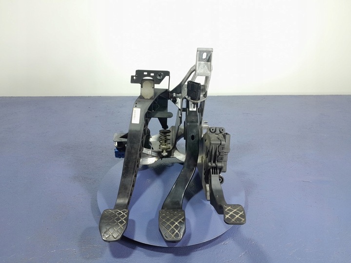 фото №1, Audi a6 c6 педалі основа комплект gaz гальмо зчеплення 4f1721117d