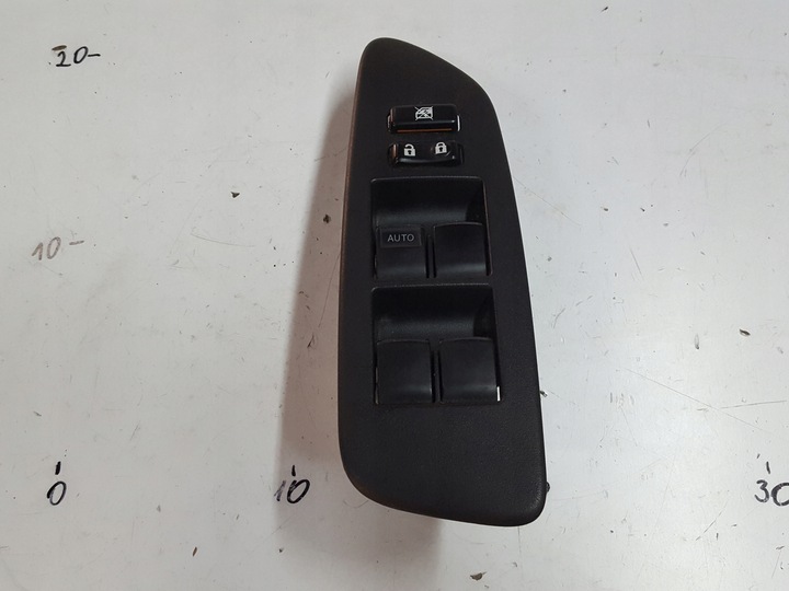 фото №1, Toyota auris i 06-09r перемикачі скло замка європа