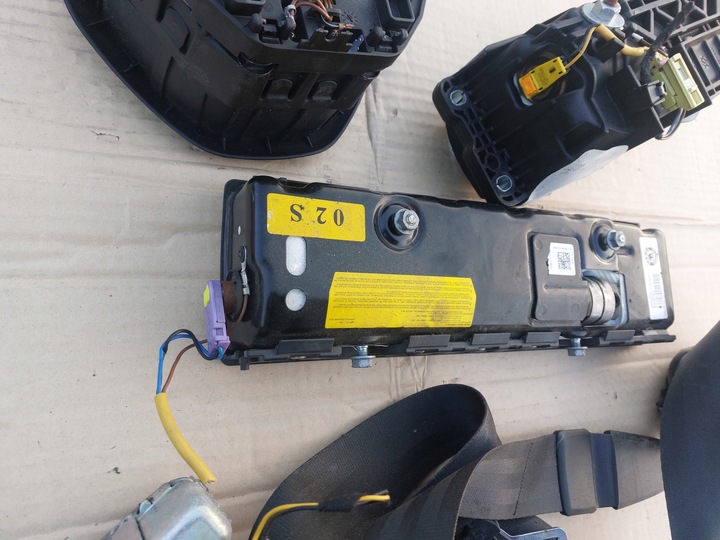 фото №8, Skoda superb ii 2 рестайлинг подушка безопасности подушка pas ремни 3t0880201g 3t0880204b