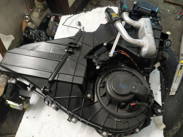 фото №1, Audi q7 4l отопитель зад 4l0820004c