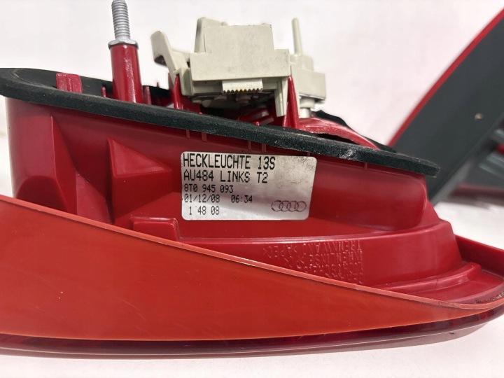 фото №12, Audi a5 8t купе лампы зад комплект левая правая led 8t0945093 8t0945095