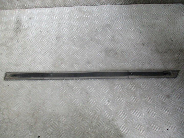 фото №7, Молдинг дверь правая зад z168 13101651 opel vectra c 1.9 cdti 05-08 r.
