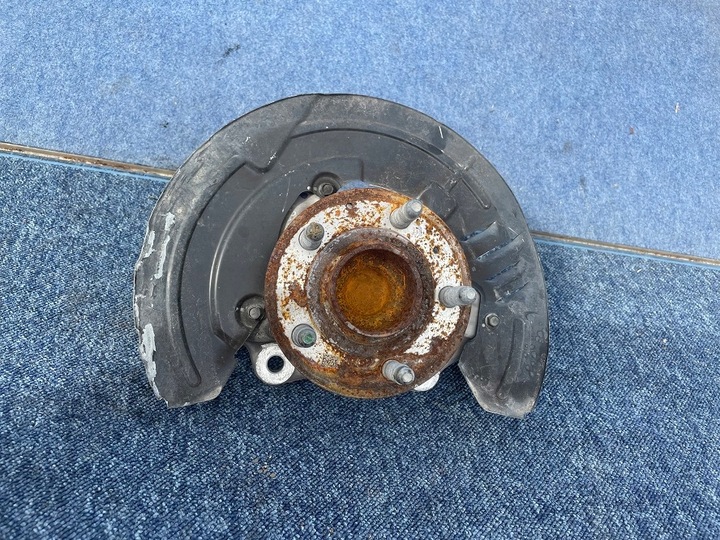 фото №1, Chevrolet camaro 84004746 поворотный кулак опорная площадка левая ступица защита диск