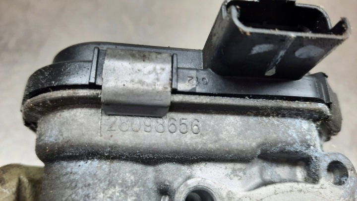 фото №6, Дросельна заслінка citroen c4 ii 1.6hdi 12r hb 28098656 9673534480
