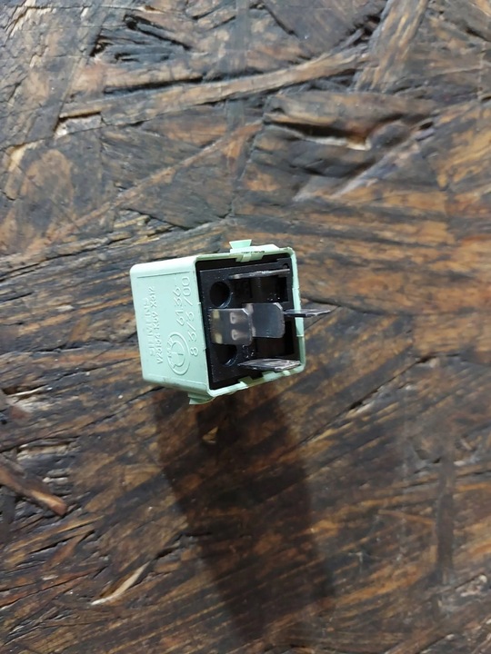 фото №7, Реле bmw e36 8373700 61368373700