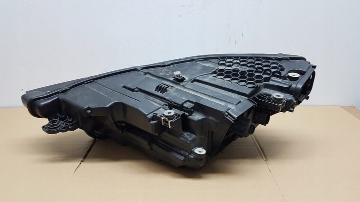 фото №11, Лампа перед правая audi e-tron 4ke matrix полный led