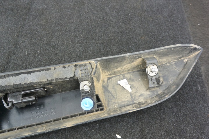 фото №10, Накладка крышки багажника камера kpl оригинал dacia renault duster ii