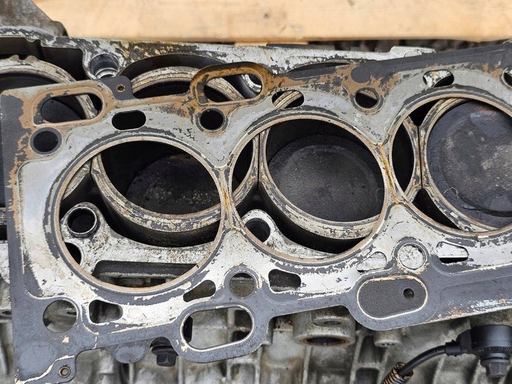 фото №6, Dół блок двигателя volvo s80 v70 xc70 xc60 v50 s40 c30 c70 2.5t 2.5 t5 b5254t