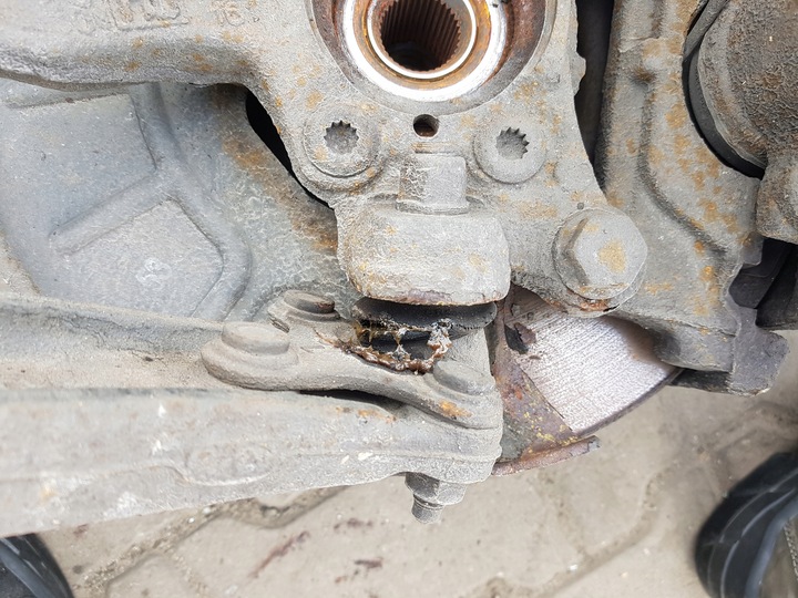 фото №6, Audi a3 8p рестайлінг 2.0 tdi амортизатор поворотна опора ліва