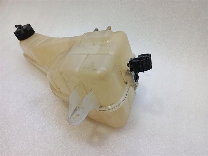 фото №6, Ferrari f430 430 f131 16m бак розширювальний 251214 бак розширювальний