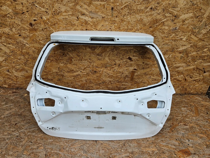 фото №1, Toyota yaris iii рестайлінг кришка зад задня багажника