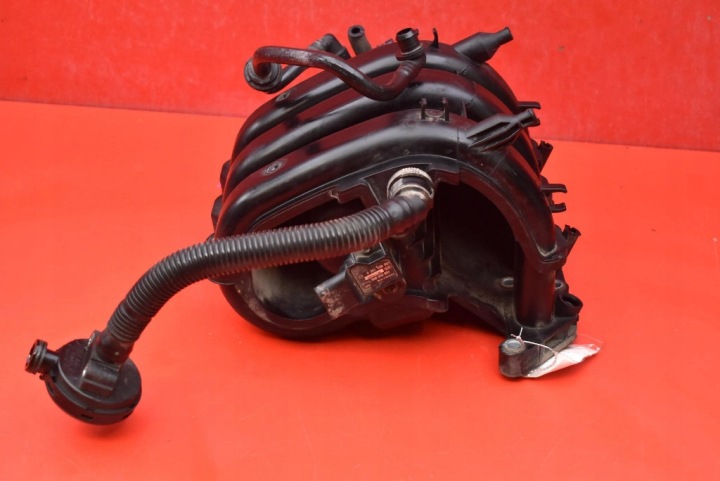 фото №5, Колектор впускний  03e129711d vw polo 5 v 6r 1.2 12v 70 km 09-15