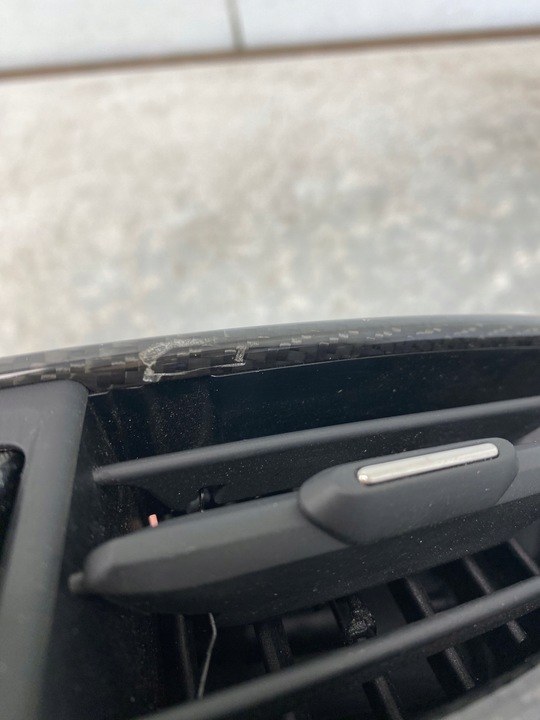 фото №10, Audi r8 plus 4s решітка повітропровід права середня захист планка спідометра карбон