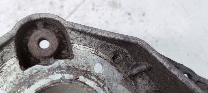 фото №5, Кріплення верхній амортизатора audi q7 4l 7l0412391e