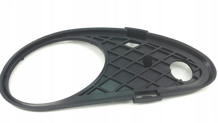 фото №1, Решітка бампері права mb203 c-class 00- 500327-2