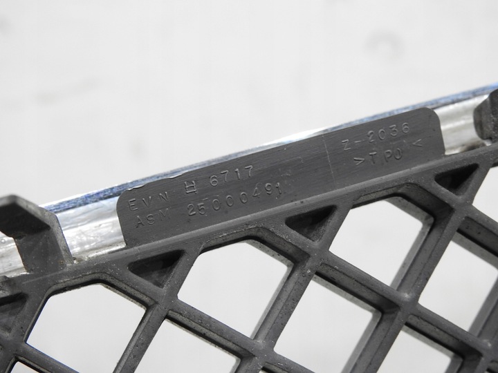 фото №8, Решётка бампера верхняя chevrolet uplander 25000491