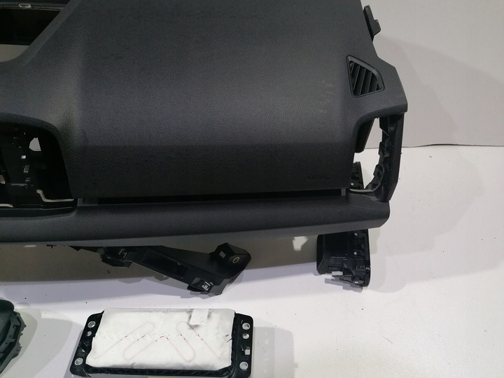 фото №5, Skoda karoq панель консоль подушка безпеки подушки ремені